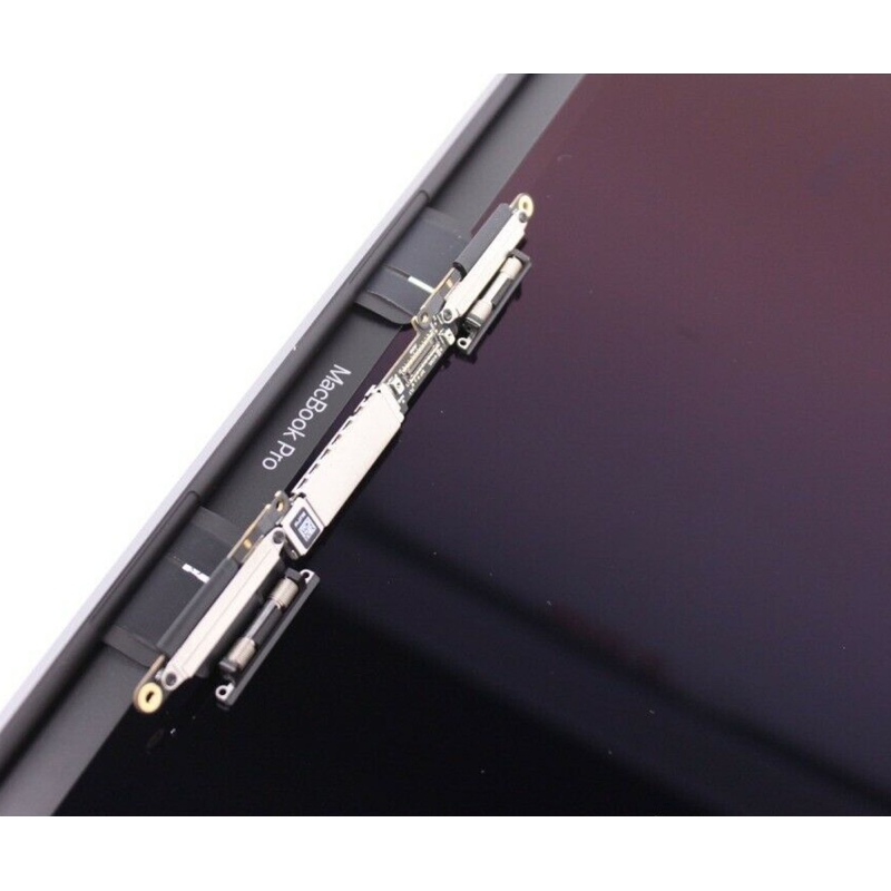 Laptop Apple MacBoook Pro 15 A1990 2018 a schermo intero