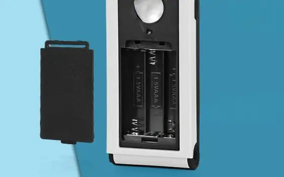 Funcionamiento con pilas AAA