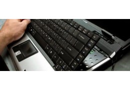 CÓMO COMPRAR UN TECLADO PARA EL PORTÁTIL